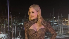 JELENA ROZGA ZAVRŠILA U BOLNICI Pevačica vodi borbu sa štitnom žlezdom, a sada su usledili novi problemi