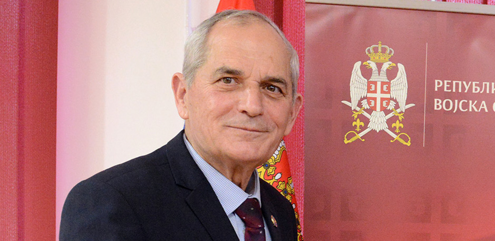 SVI NA GOTOVS! Milomir Miladinović, general-potpukovnik u penziji, oduševljen Vučićevim predlogom: Treba nam mlada vojska  za mir, ne za rat!