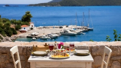 SRBI PODELILI CAKE KAKO DA ŠTO JEFTINIJE PROĐETE NA LETOVANJU: Jedan je potrošio samo 20 dana mora za 170 evra