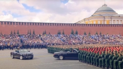 ZAVRŠENA PARADA POBEDE U MOSKVI Vazdušni deo nije održan zbog vremenskih prilika