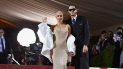 POSTOJI DOKAZ DA JE KIM KARDAŠIJAN UNIŠTILA HALJINU MERILIN MONRO: Džabe je držala dijetu kada ju je unakazila za 11 minuta