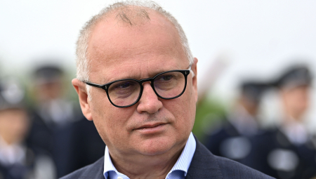 VESIĆ PORUČIO Sramota za Srbiju  što nijedan srpski predsednik pre Vučića nije tražio da poseti Jasenovac