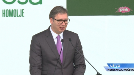 VUČIĆ PORUČIO IZ NERESNICE "Ponosan sam što je brend poput Koka kole odlučio da ulaže u Srbiju"