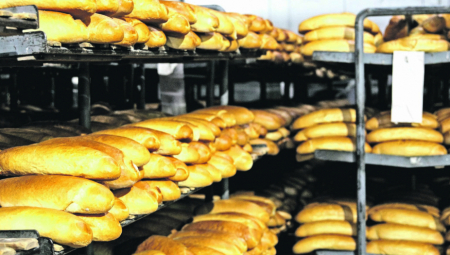 VEKNA HLEBA KOD KOMŠIJA I DO 200 DINARA: "Sava" po starom do Nove godine! Cene peciva već sada evropske