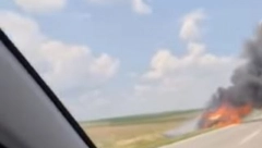 NOVA BUKTINJA NA AUTOPUTU Izgoreo automobil u blizini Beograda (FOTO/VIDEO)