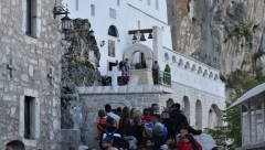 AKO KRENETE U ČUDOTVORNI MANASTIR OSTROG Morate poštovati ova stroga pravila, a jedno je posebno istaknuto