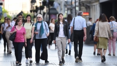 SUTRA SUNČANO I TOPLO Vetar će rušiti idilu lepog vremena, udari OLUJNE JAČINE se očekuju OVDE