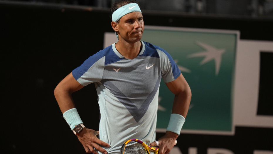RAFA BACIO RUKAVICU NOVAKU U LICE Šuškalo se da će odustati, ali Nadal spreman stiže u Pariz