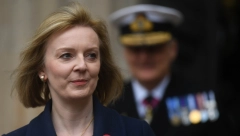 SPREMNA ZA GLOBALNO UNIŠTENJE! Kandidatkinja za premijerku Britanije nema problem da pritisne "crveno dugme"