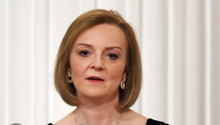 BRITANIJA SE RASPADA! Još jedan ministar napustio vladu za nedelju dana!