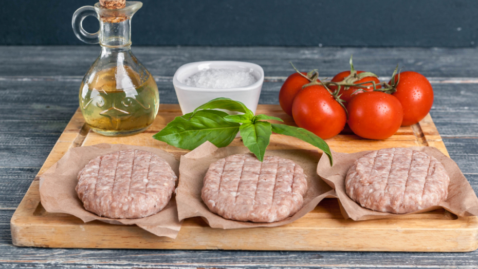 OVE NAMIRNICE NIKAKO NE BI TREBALI DA PODGREVAMO A evo šta je važno da znate o piletini