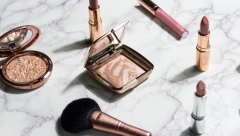 OVIM TRIKOM NAGLASIĆETE POGLED Potreban vam je samo jedan proizvod