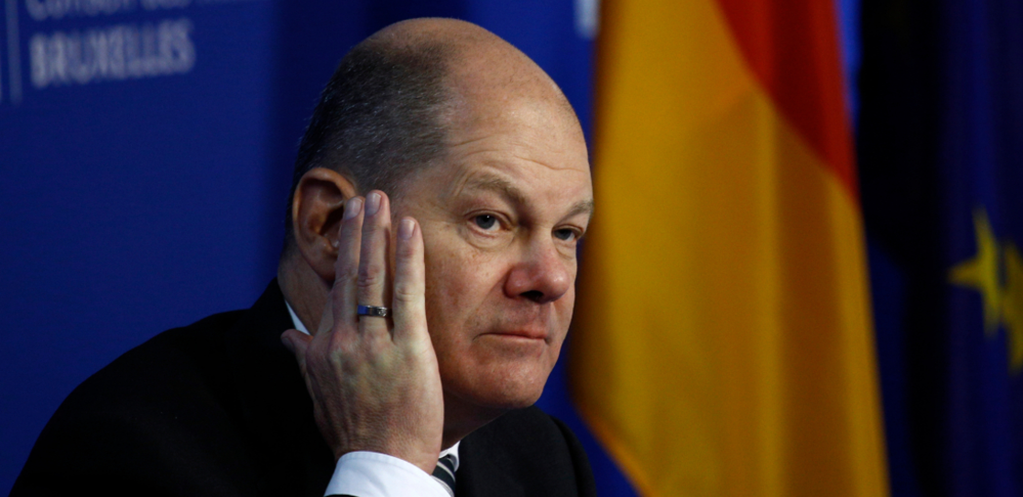 NEMAČKA U STRAHU OD NUKLEARNOG RATA Šolc u nezavidnoj poziciji, obratili mu se građani