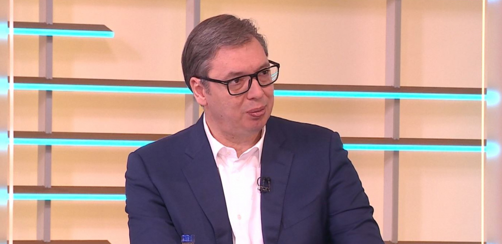 SITNO ŠIBICARENJE OPOZICIJE IZAŠLO NA VIDELO Napadali Vučića, a ispostavilo se da je samo građanima rekao istinu u oči (FOTO)
