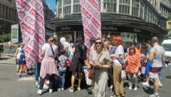 Velika gužva na Alo! štandu