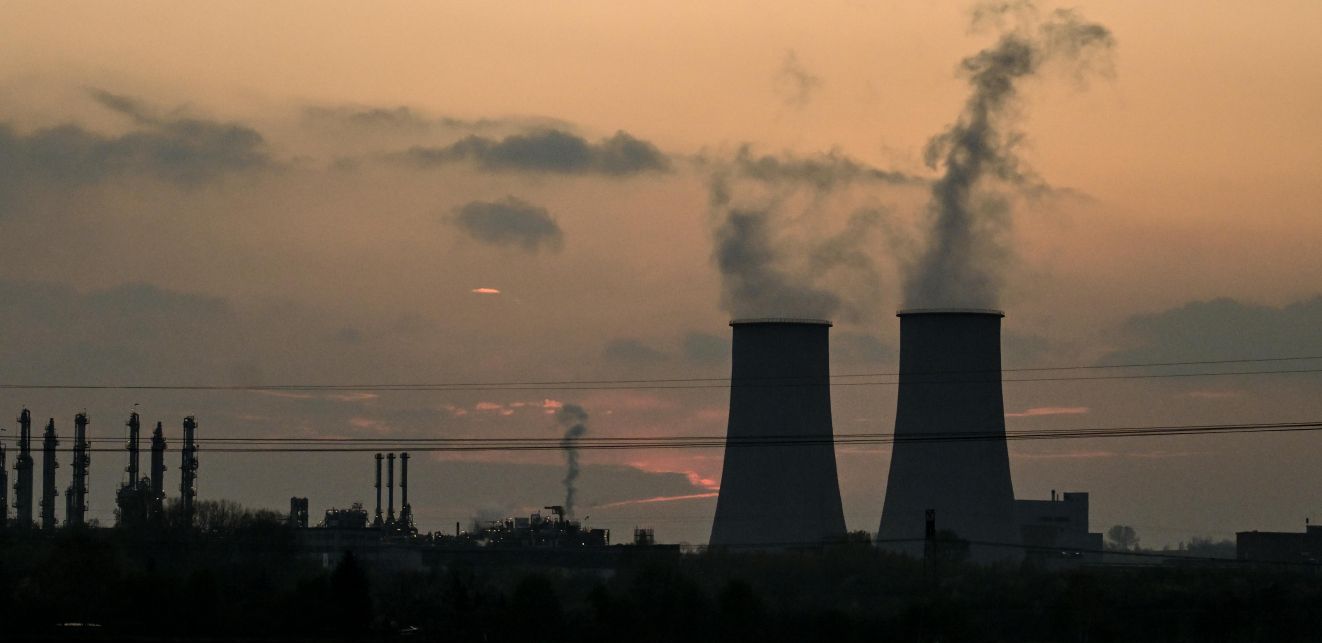 CENA NAFTE OTIŠLA U NEBESA Poskupljenje na 91 dolar po barelu uoči sastanka OPEK+