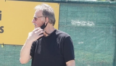 LAUŠEVIĆ NAPUSTIO BOLNICU Poznato stanje gumca, a evo kada se vraća na snimanje nove serije!