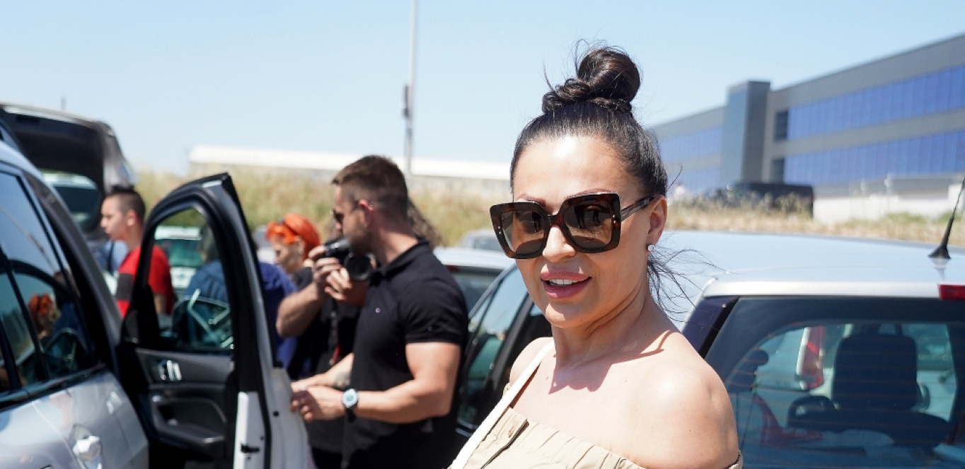 CECA JE ZA SVOJE NAJVEĆE HITOVE PISALA TEKST Ražnatovićeva priznala da se oprobala kao tekstopisac, ali priznaje da joj Marina i dalje nedostaje