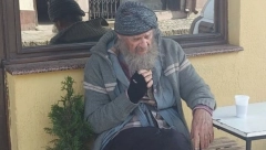 BIO JE NAJVEĆI ŠMEKER BIVŠE JUGE Šetao Beverli Hilsom, upoznao Sofiju Loren, objavio je fotke na kojima izgleda kao beskućnik