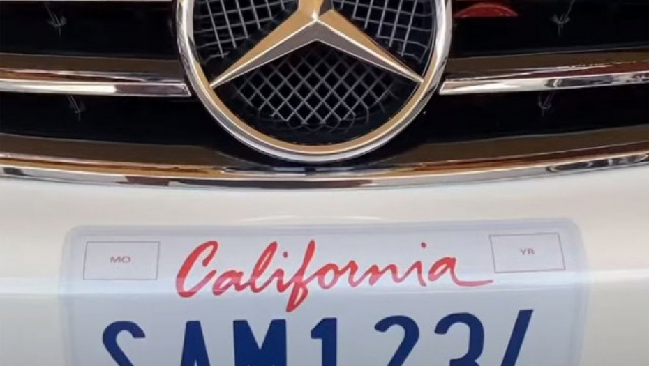 POČINJE ODAVDE Prva država koja uvodi nalepnice umesto klasičnih tablica (VIDEO)