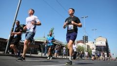 BLIŽI SE SPEKTAKL Jesenji polumaraton po treći put u prestonici, Beogradom će trčati više od 2.000 takmičara
