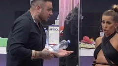 JA ĆU DA ČASTIM, A TI PRIMAJ Filip Car izvređao Dalilu nikad gore, izgovorio joj da je sprda ceo Balkan i tu se nije zaustavio