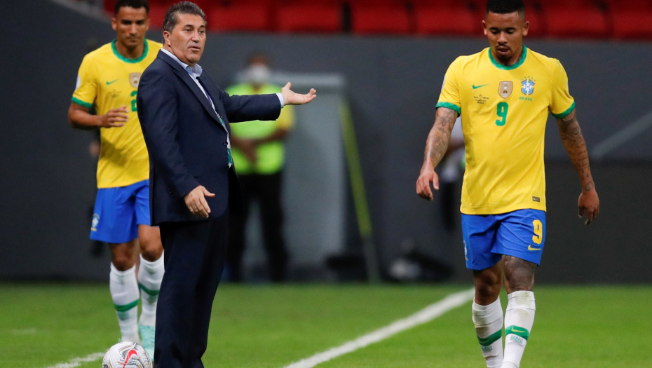 "SUPER ORLOVI" IMAJU NOVOG SELEKTORA Nasledio je Mihajlovića posle devet dana u Lisabonu, a sad je preuzeo Nigeriju