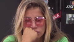 STIGLO ME JE SVE ŠTO SAM RADILA, NE MOGU VIŠE Dalila roni suze, Bebica i MC Aleks pokušavaju da je smire