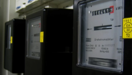 NAJAVLJENI POPUSTI ZA ŠTEDIŠE Evo da li Beograđani planiraju da smanje potrošnju struje