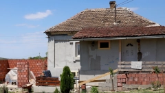SPREMALA VEČERU, PA ZABOLA MUŽU NOŽ U GRUDI Podignuta optužnica protiv Lore iz Velike Moštanice