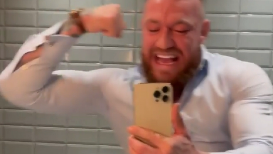 PONOVO PRAVI HAOS Bivši MMA šampion se potukao na sahrani svoje tetke