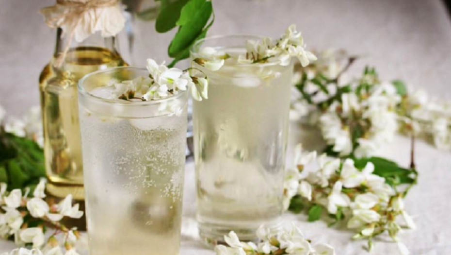 NE LOMITE GA, LEKOVIT JE ALI I OTROVAN Cvet bagrema odličan je kao čaj, ali je još lepši u palačinkama