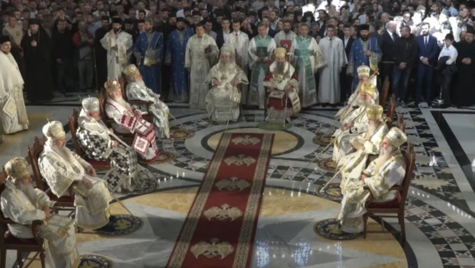 NAKON LITURGIJE POMIRENJA SPC I MPC U KANONSKOM JEDNISTVU  "Mi smo u Hristu jedno, u crkvi jedno" (FOTO/VIDEO)