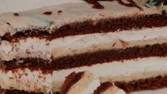 RECEPT ZA MEKANU ČOKO MOKO TORTU: Napravite najsočniji dezert, tražiće se parče više