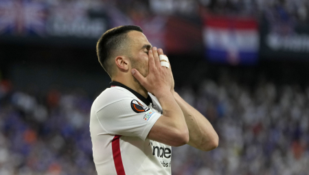 NEMCI SE SPREMAJU NA ŽIVOT BEZ SRBINA Ajntraht pronašao zamenu za Kostića, stiže heroj Nemačke