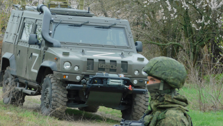 AMERIKA I RUSIJA DELE UKRAJINU? Kisindžerov plan u Davosu ukazuje na datum koji se neće dopasti EU