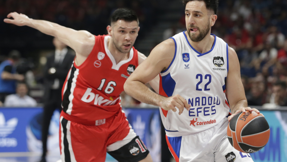 OZBILJAN PROBLEM Vasilije Micić završio sezonu zbog povrede?