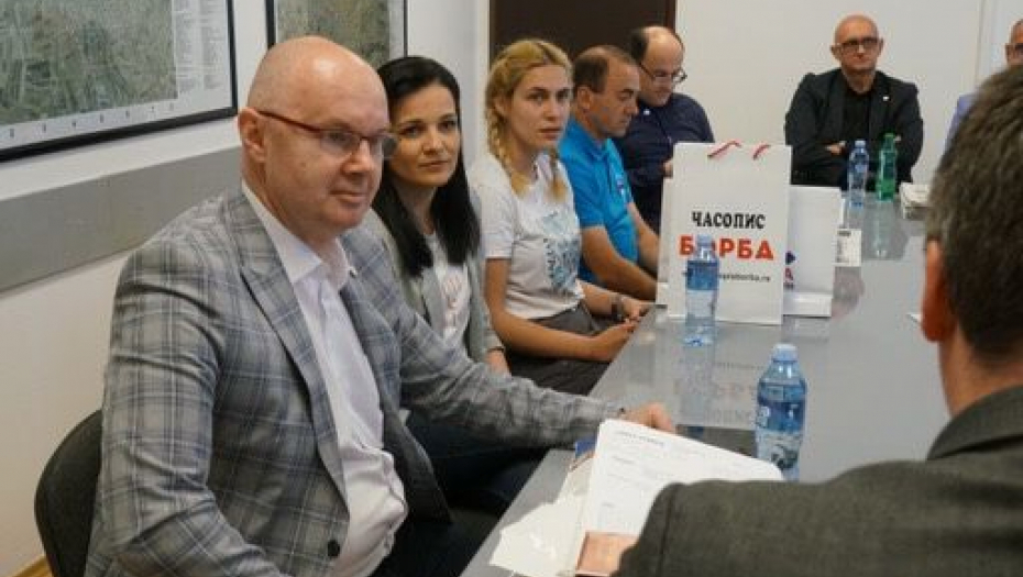 Borba u poseti gradu na reci Crnici (FOTO)