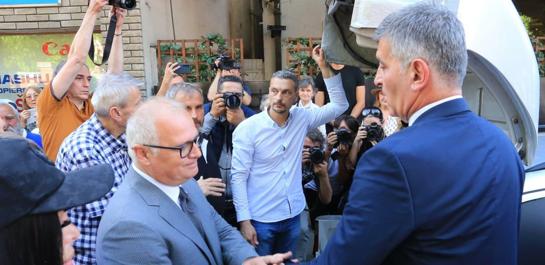 “ZBOGOM MATEJ - BEOGRAD” Goran Vesić u ime grada ispratio Mateja na večni počinak