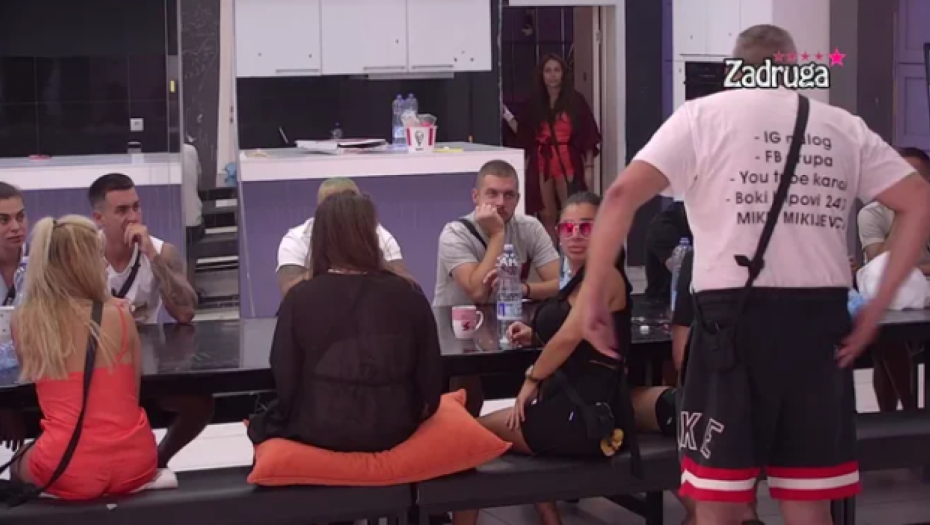 DALILA JE BEZOBRAZNA I NEVASPITANA Miki bez dlake na jeziku opleo po cimerki, žestoko ponizio i Gruju zbog javne prevare