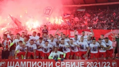TOTALNA LUDNICA Ovako je Zvezda proslavila titulu prvaka Srbije! (FOTO)