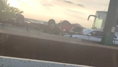 TEŠKA SAOBRAĆAJNA NESREĆA NA PANČEVAČKOM MOSTU Hitna pomoć na licu mesta, ima poginulih (FOTO/VIDEO)
