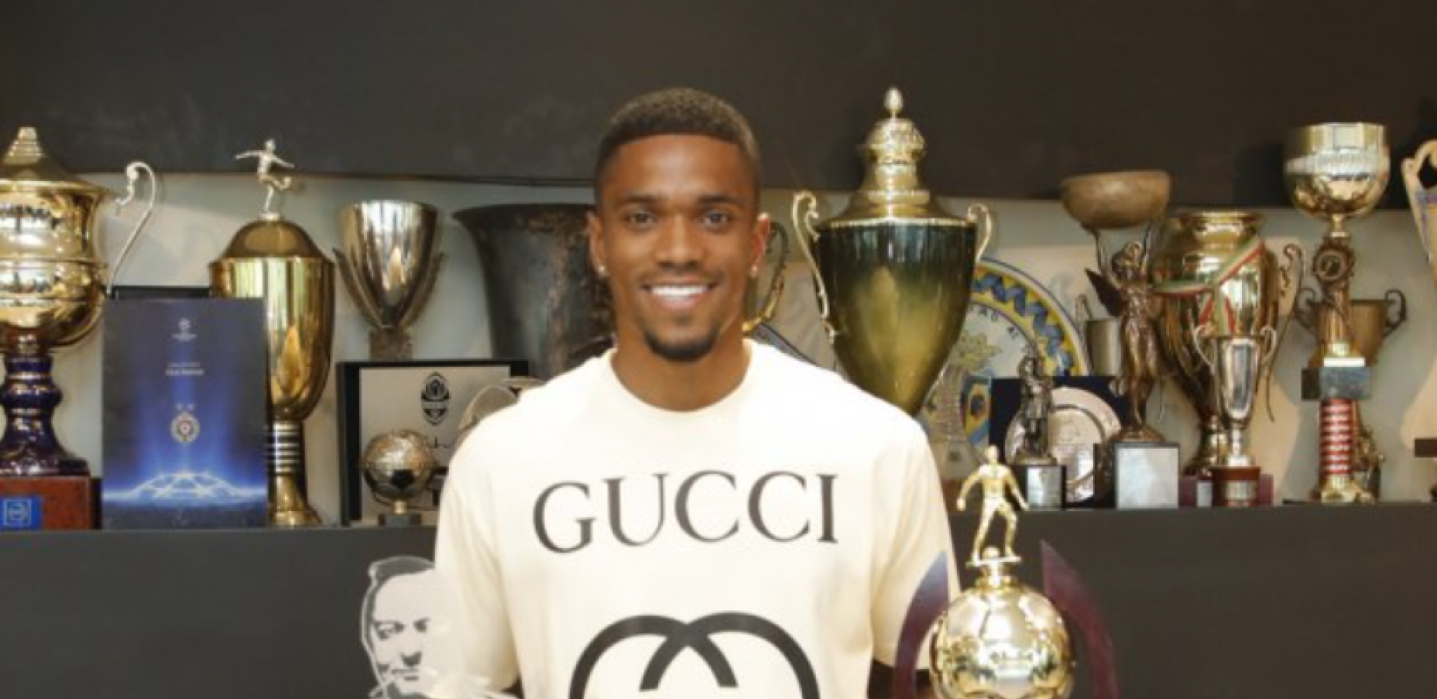 UŠAO U KLUB "100" Rikardo Gomeš dobitnik tri nagrade