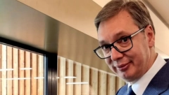 POGLEDAJTE ŠTA PIJE VUČIĆ U DAVOSU Najbolje osveženje u pauzi između sastanaka