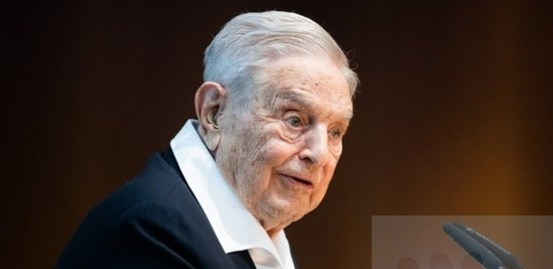 "OTVORENO DRUŠTVO" SE RASPADA Soroš pokazao kako se vole ljudi, sada svi plaču