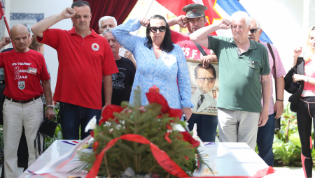 PRE BISMO OŽIVELI TITA NEGO RODITELJE! Posle 35 godina štafeta mladosti je nošena od Vardara do Triglava (VIDEO)