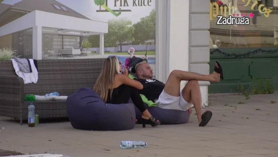 LAKO JE BITI POŠTEN KAD TE NIKO NEĆE Dalila oplela po Sandri Rešić, dok se ona svađala sa Mensurom