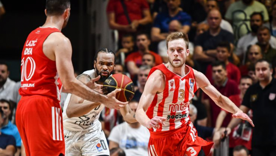 ZVEZDA U DRUGOM POLUVREMENU ZGROMILA PARTIZAN Ivanovićeva četvrtina iz snova za vođstvo u seriji