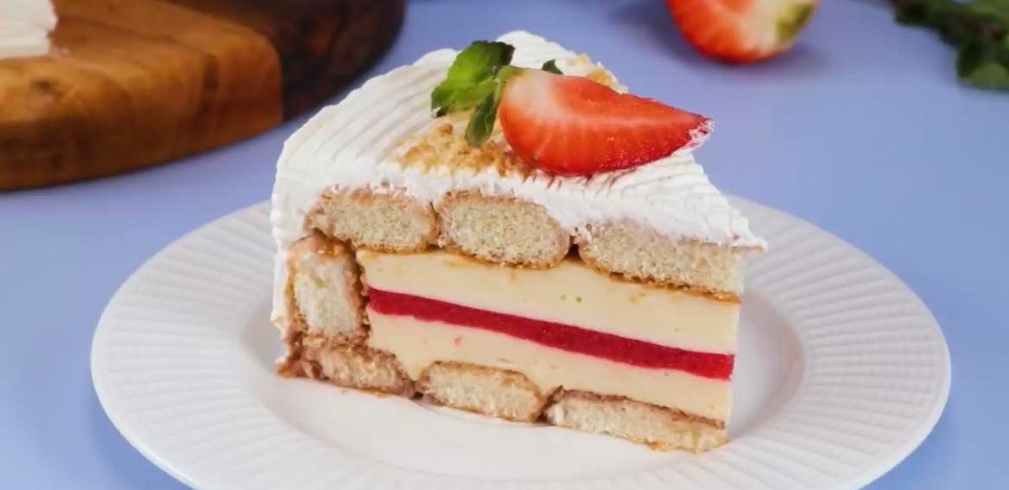 UKUS ZA PAMĆENJE Napravite tortu sa keksom i jagodama