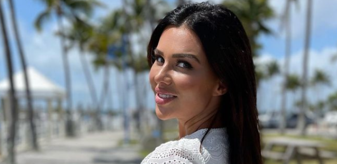 STANIJA IZUJEDANA PO ZADNJICI Osvanula fotografija starlete, ovome se niko nije nadao